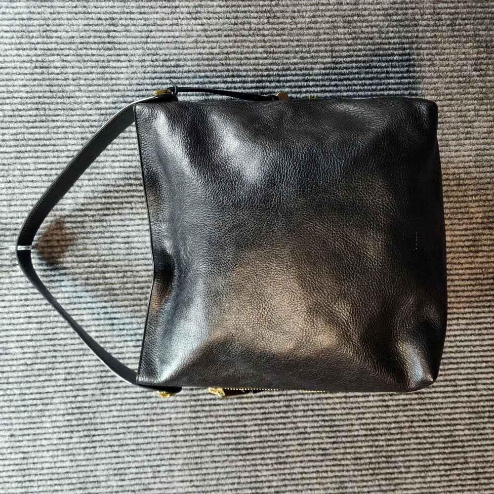 Fossil Maya Leather Bag Womens Black Leather Key Charm Zip‎ Slouchy Hobo Purse